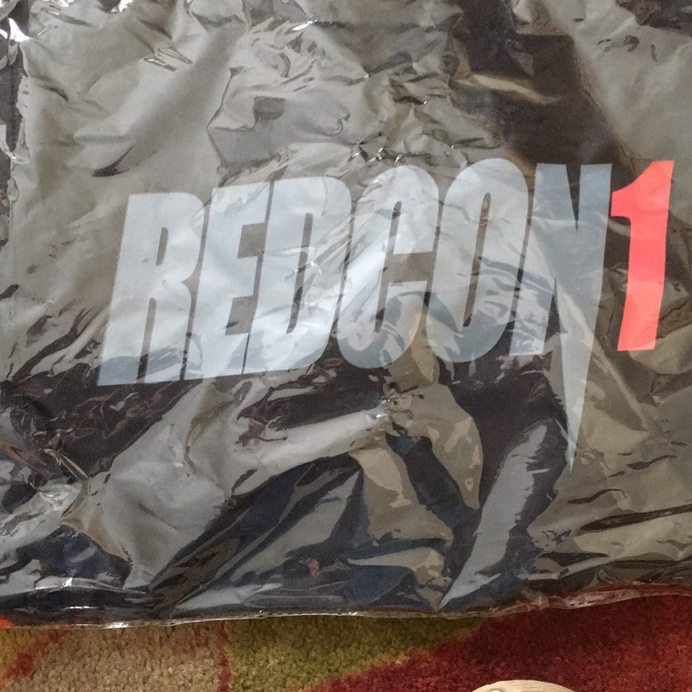 NWT Redcon1 drew string bag!!